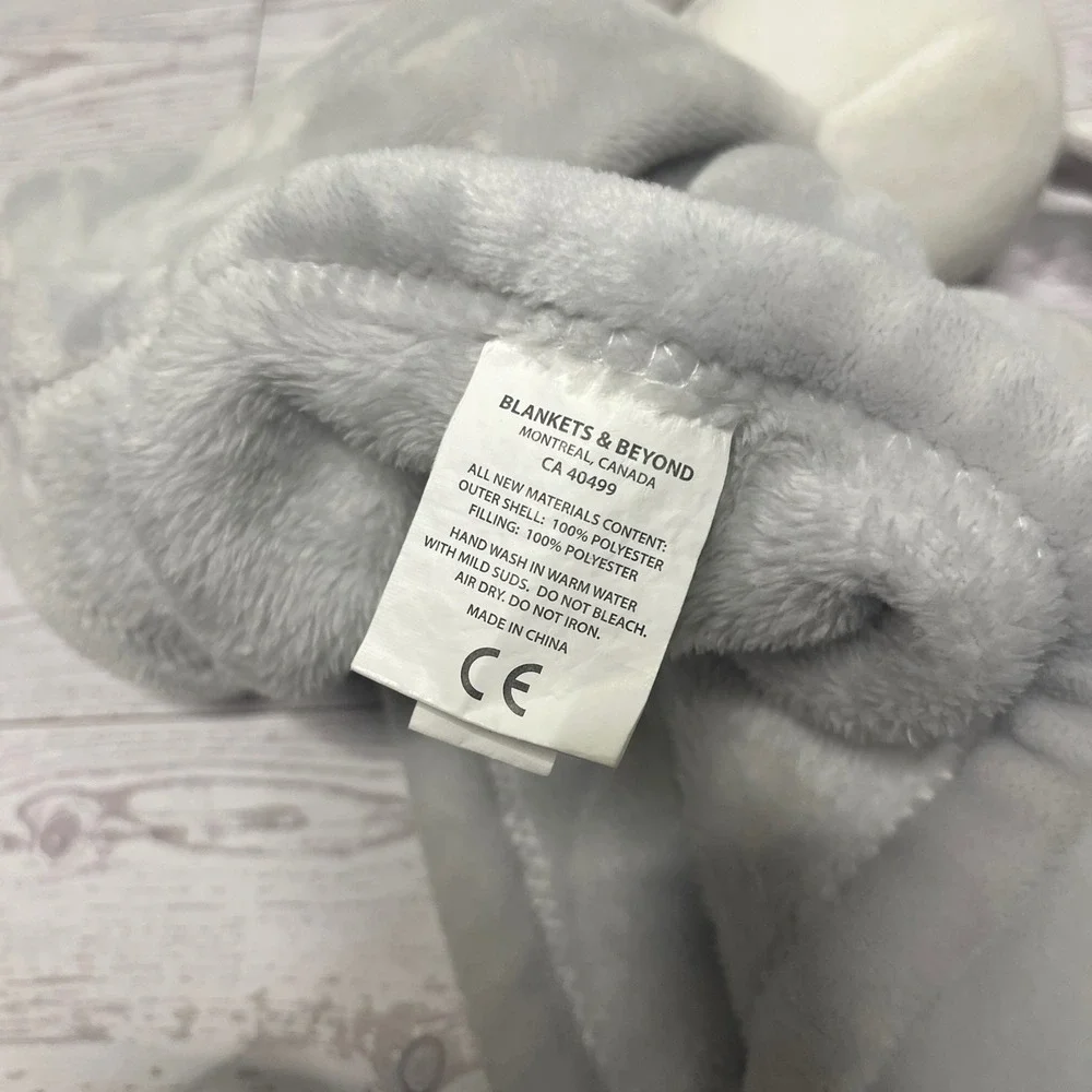 Blankets & Beyond Bunny Rabbit Lovey Security Blanket Grey White Plush CA40499